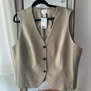 H&M Trendy Sleeveless Button-Up Vest XXL NWT